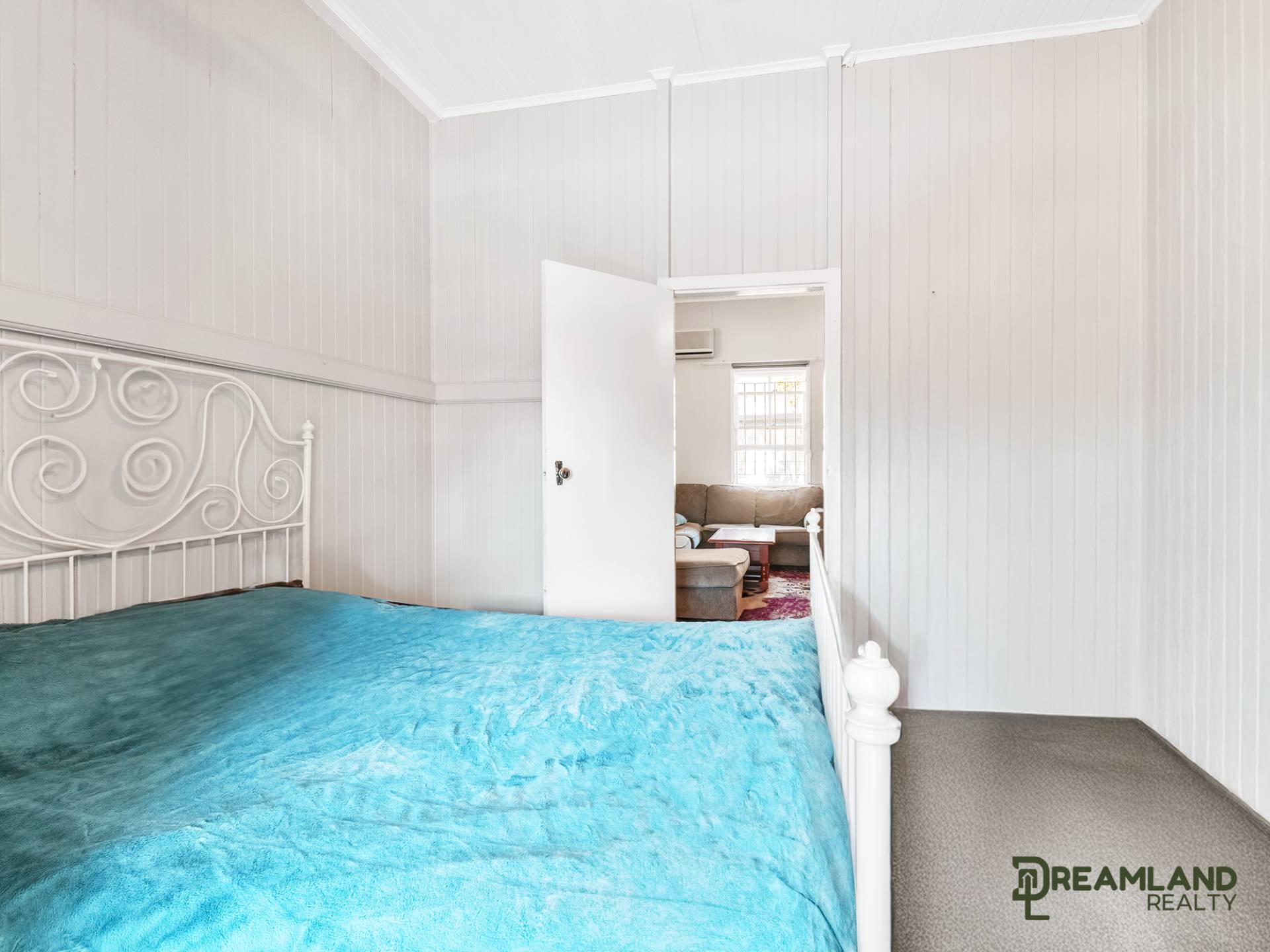 Bedroom_1_3201-68d6497c1becf.w.1920.zc.C.q.70