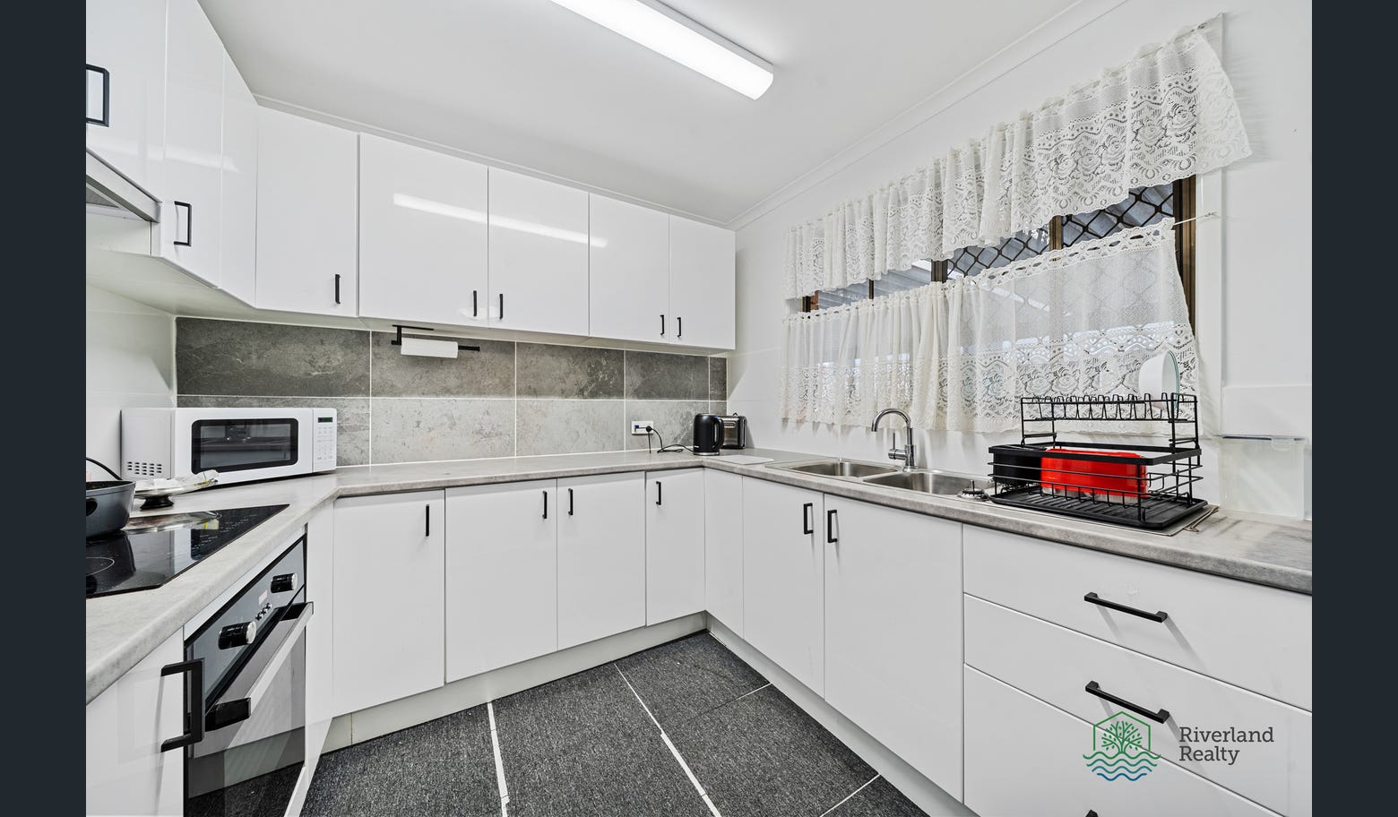 browns-plains-011